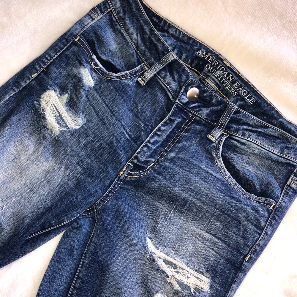 American Eagle Distressed Jeans